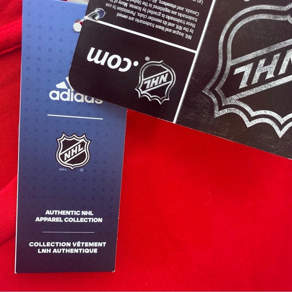Red Wings men’s T-shirt, Adidas, size L, never worn.Excellent condition - Picture 5 of 6